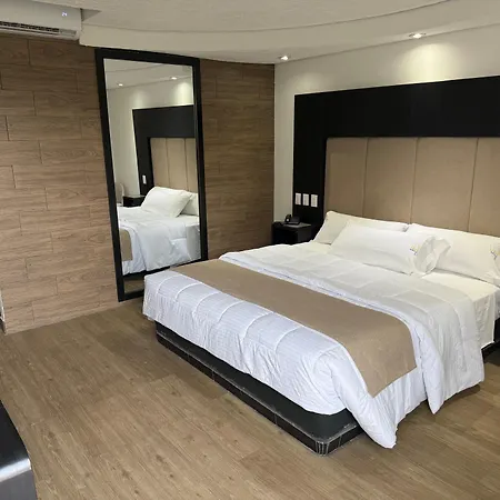 Hotel Embassy
