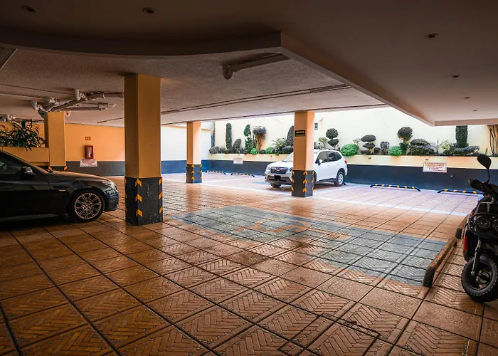 Hotel Embassy