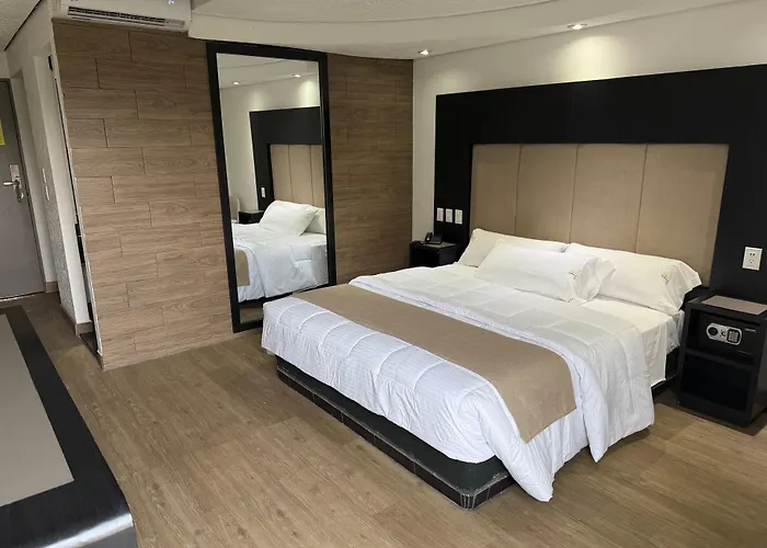 Hotel Embassy 3*